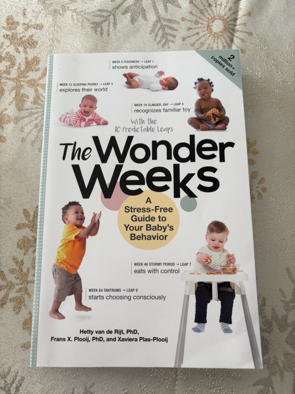 The Wonder Weeks -  Baby Development Book